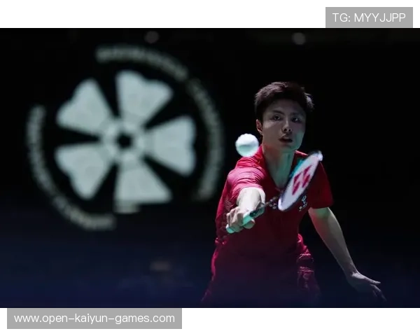 世界羽联颁奖石宇奇成年度最强男单